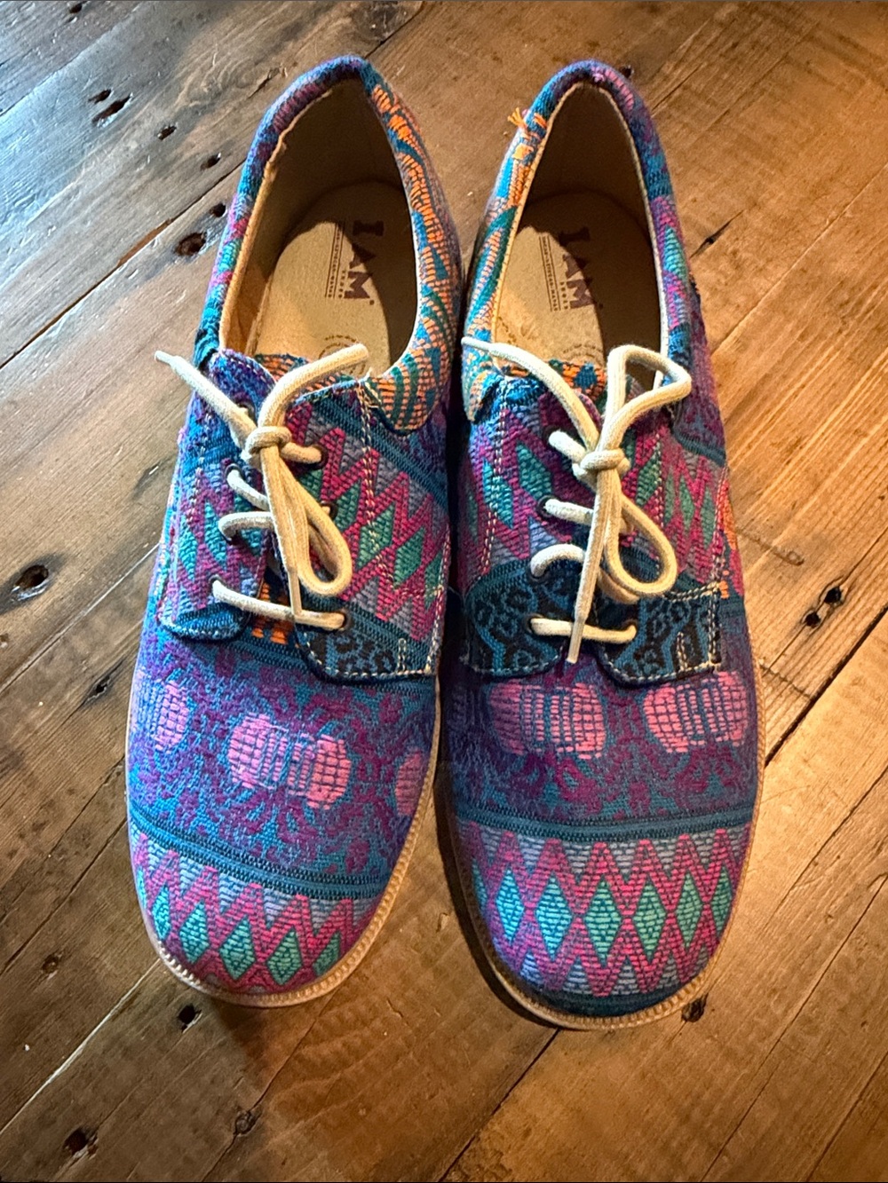 Embroidered men’s oxford Mayan resort wear size 13 - Picture 8 of 8